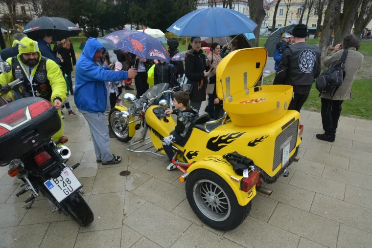 Uskrsni moto zečevi najveća su atrakcija ovih blagdana