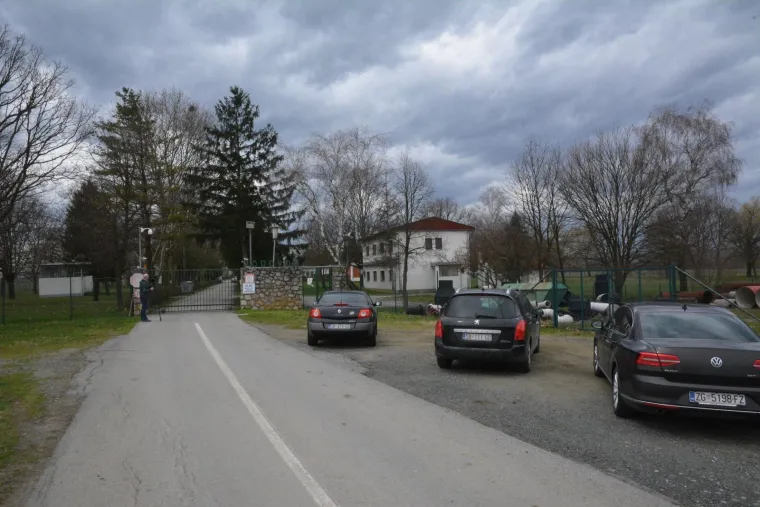 Davor Bernardić obi&scaron;ao ugroženo područje i Vodovod