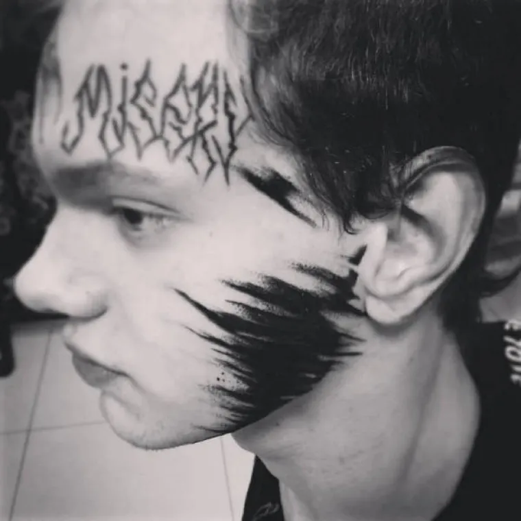 NEKAD SU SE RODITELJI BOJALI DA ĆE IM SE DJECA TETOVIRATI, DANAS IMAJU VEĆIH BRIGA: Što kažete na rezbarenje i bušenje tijela?