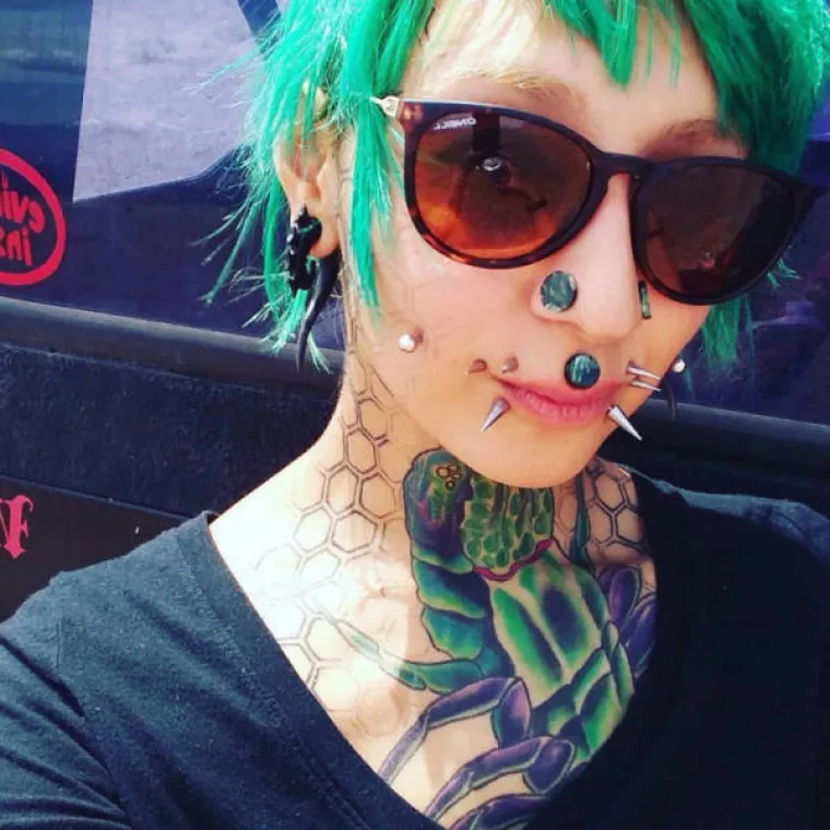 NEKAD SU SE RODITELJI BOJALI DA ĆE IM SE DJECA TETOVIRATI, DANAS IMAJU VEĆIH BRIGA: &Scaron;to kažete na rezbarenje i bu&scaron;enje tijela?