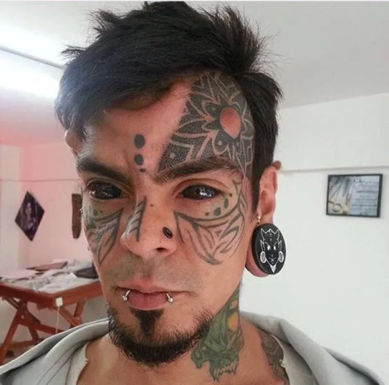 NEKAD SU SE RODITELJI BOJALI DA ĆE IM SE DJECA TETOVIRATI, DANAS IMAJU VEĆIH BRIGA: &Scaron;to kažete na rezbarenje i bu&scaron;enje tijela?