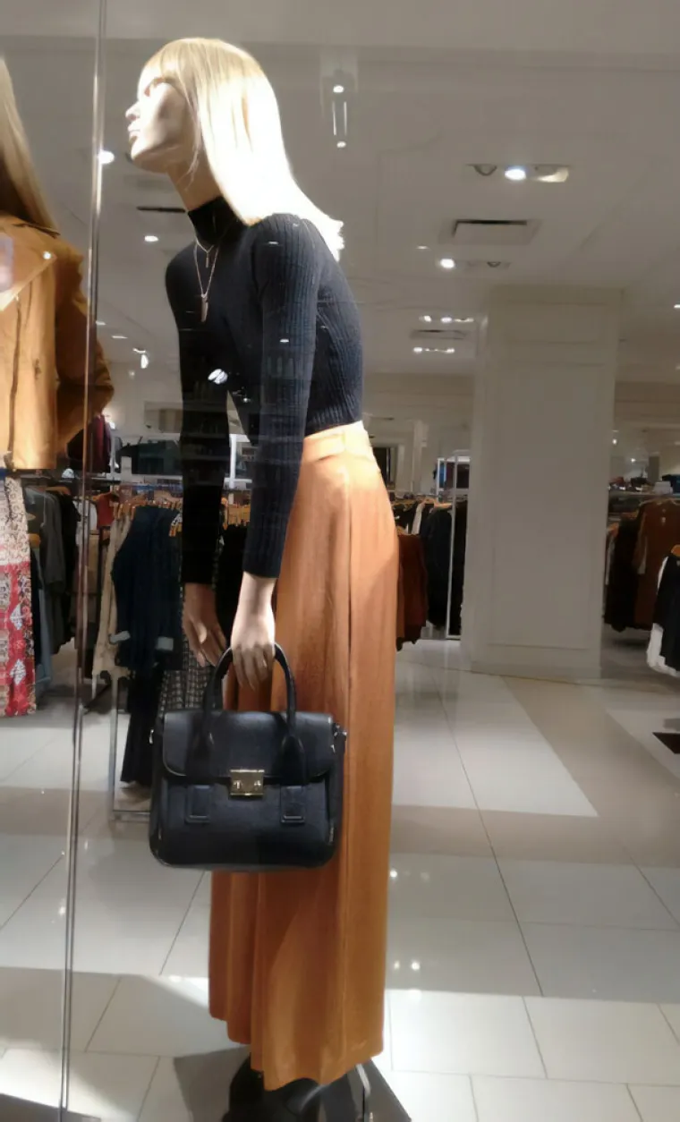 NAJBIZARNIJE KROJAČKE LUTKE IKAD! Ni njima se ne da na posao, a jo&scaron; k tome izgledaju kao da su iz horora