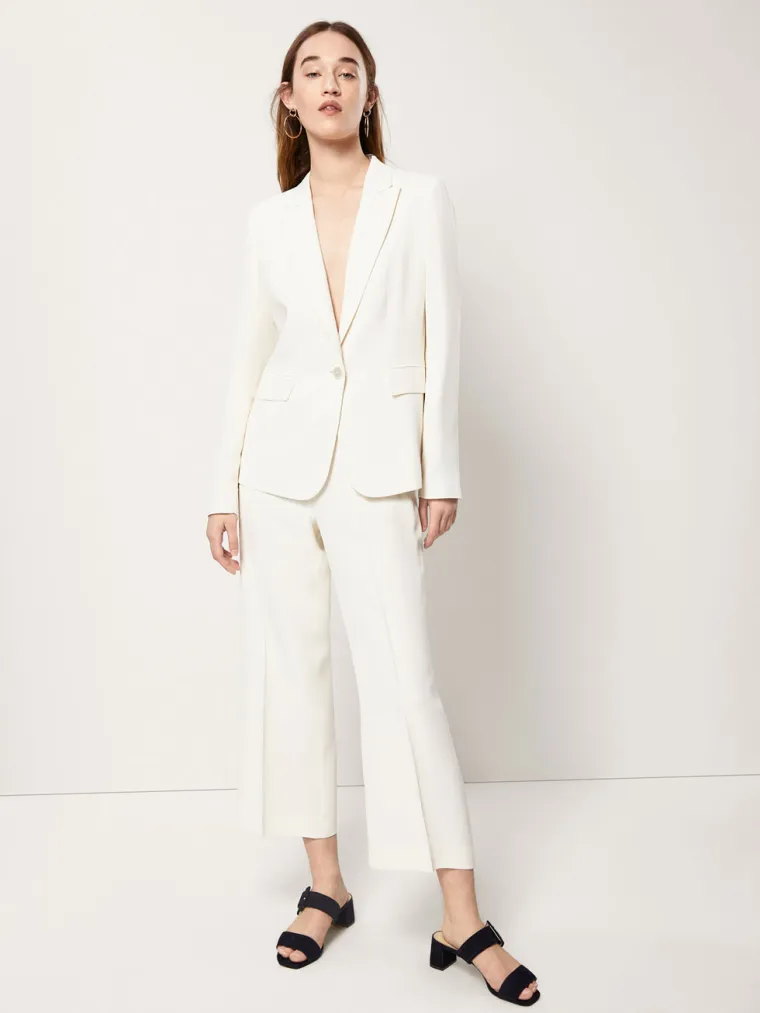 Bijelo odijelo, Massimo Dutti, hlače 599,00 kuna, sako 1195,00 kuna