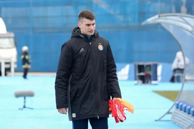 OSJETITE DA&Scaron;AK ATMOSFERE VELIKOG DERBIJA NA MAKSIMIRU: Nabrijano je i na terenu i na tribinama