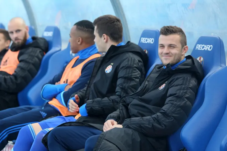 OSJETITE DA&Scaron;AK ATMOSFERE VELIKOG DERBIJA NA MAKSIMIRU: Nabrijano je i na terenu i na tribinama