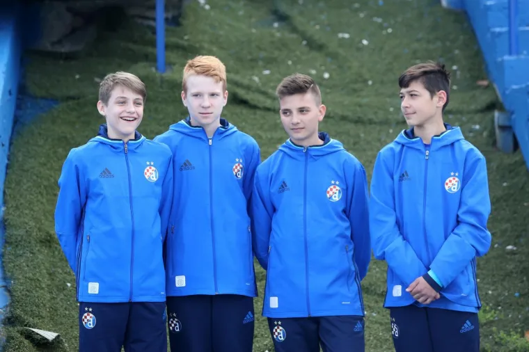 OSJETITE DA&Scaron;AK ATMOSFERE VELIKOG DERBIJA NA MAKSIMIRU: Nabrijano je i na terenu i na tribinama