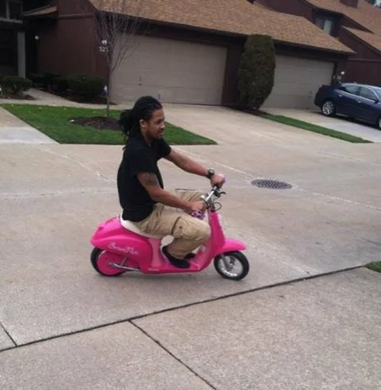 I TAKVI IDU VAN? Vi možda kažete da vas boli briga, oni to žive