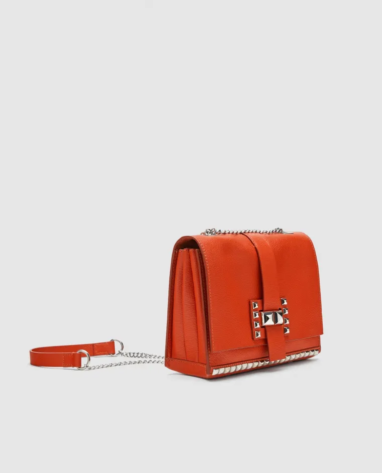 Kožna torbica sa zakovicama, Zara, 549,90 kuna