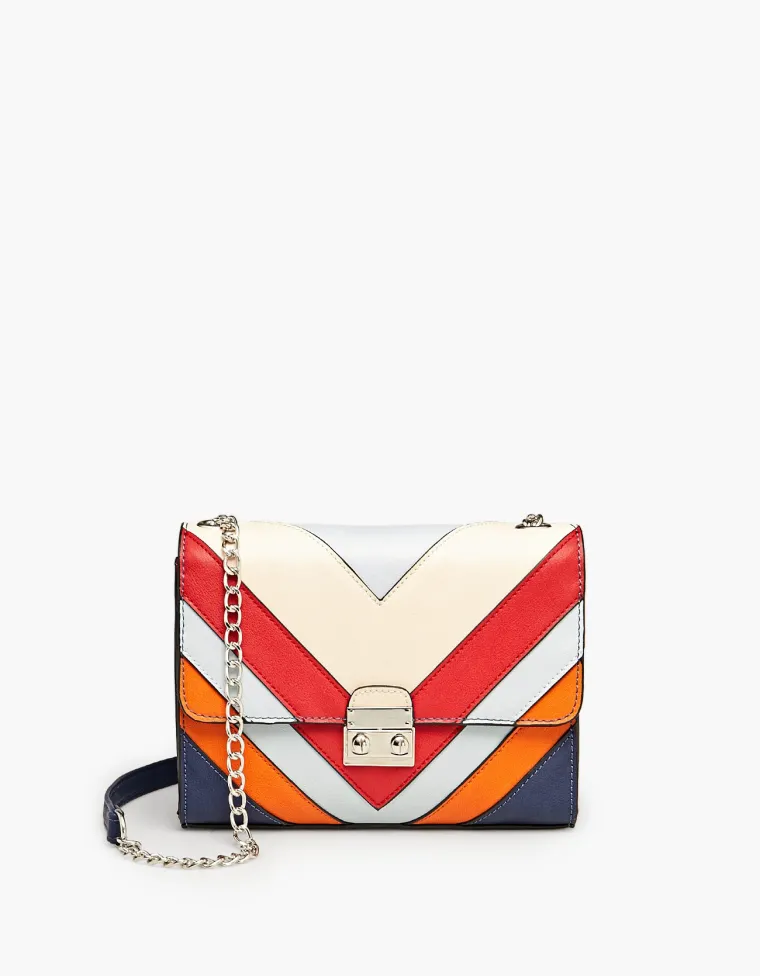 Torbica s kosim prugama, Stradivarius, 149,90 kuna