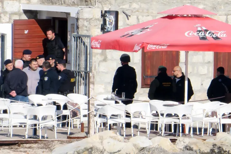 DRAMA U SPLITU: Muškarac prijetio da će raznijeti sebe i lokal, naposljetku se predao policiji