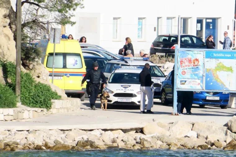 DRAMA U SPLITU: Muškarac prijetio da će raznijeti sebe i lokal, naposljetku se predao policiji