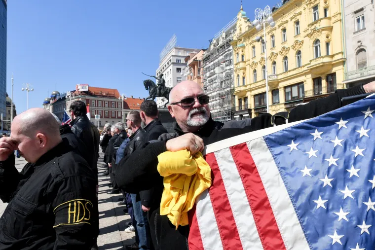 Crnoko&scaron;ulja&scaron;i na čelu s Kelemincem mar&scaron;irali centrom Zagreba: &lsquo;Nije ovo sekularna država, ovo je katolička država&rsquo;