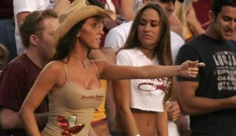 KADA BI POGLEDI MOGLI UBIJATI, ONE BI BILE NA DOŽIVOTNOJ ROBIJI: Ne mogu sakriti ljubomoru, pogled sve otkriva