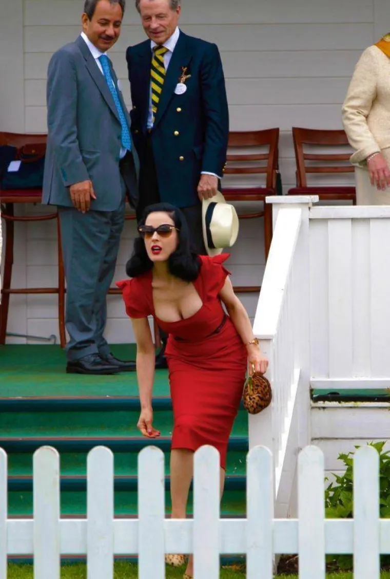 KADA BI POGLEDI MOGLI UBIJATI, ONE BI BILE NA DOŽIVOTNOJ ROBIJI: Ne mogu sakriti ljubomoru, pogled sve otkriva