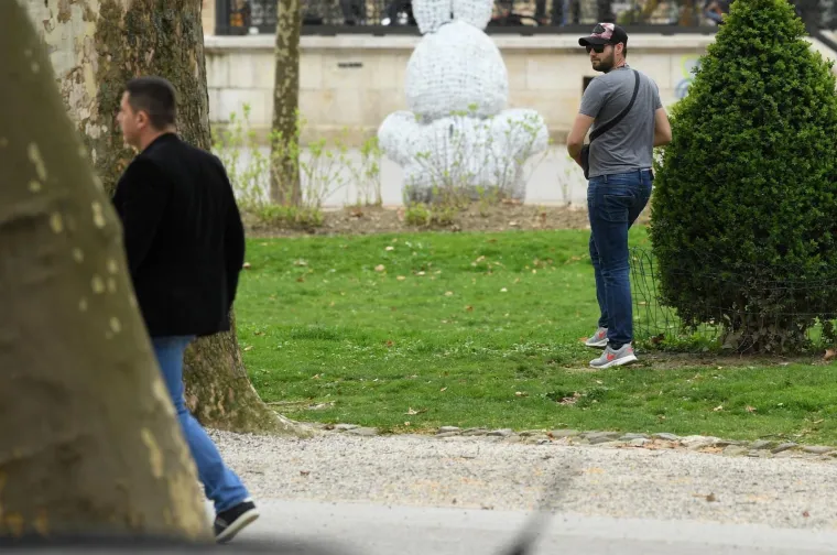 Nakon izricanja presude na Županijskom sudu Davidu Kom&scaron;iću (20) za ubojstvo biv&scaron;e djevojke, trudne Kristine Krupljan 19), zbog dobacivanja je doslo do sukoba izmedju Kristininog oca i prolaznika. Umijesao se Kristinin stric koji je jednog i udario nogom. Kom&scaron;ić je osuđen na 30 godina zatvora.