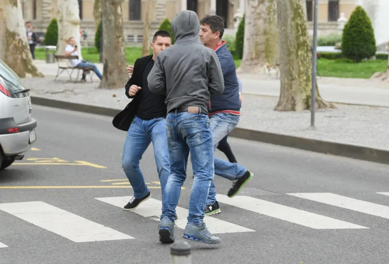 Umije&scaron;ao se Kristinin stric koji je jednog i udario nogom. Kom&scaron;ić je osuđen na 30 godina zatvora.