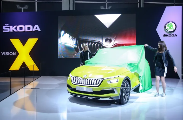 ZAGREB AUTO SHOW OTVORIO SVOJA VRATA: Ovdje pogledajte divote koje su izložene za Zagrebačkom velesajmu