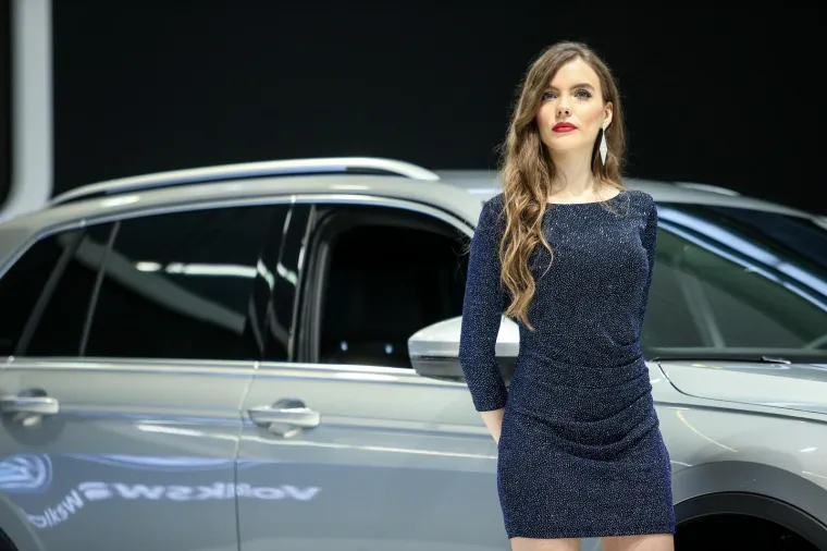 U Zagrebu je na velesajmu otvoren Zagreb Auto Show, a najviše pažnje plijenile su atraktivne hostese