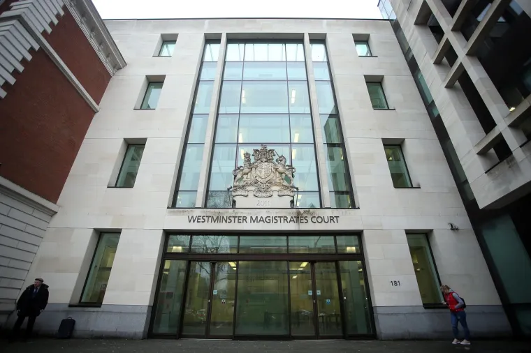 TODORIĆ U PRATNJI SURPUGE STIGAO NA SUD U LONDONU: Hoće li ga izručiti Hrvatskoj?