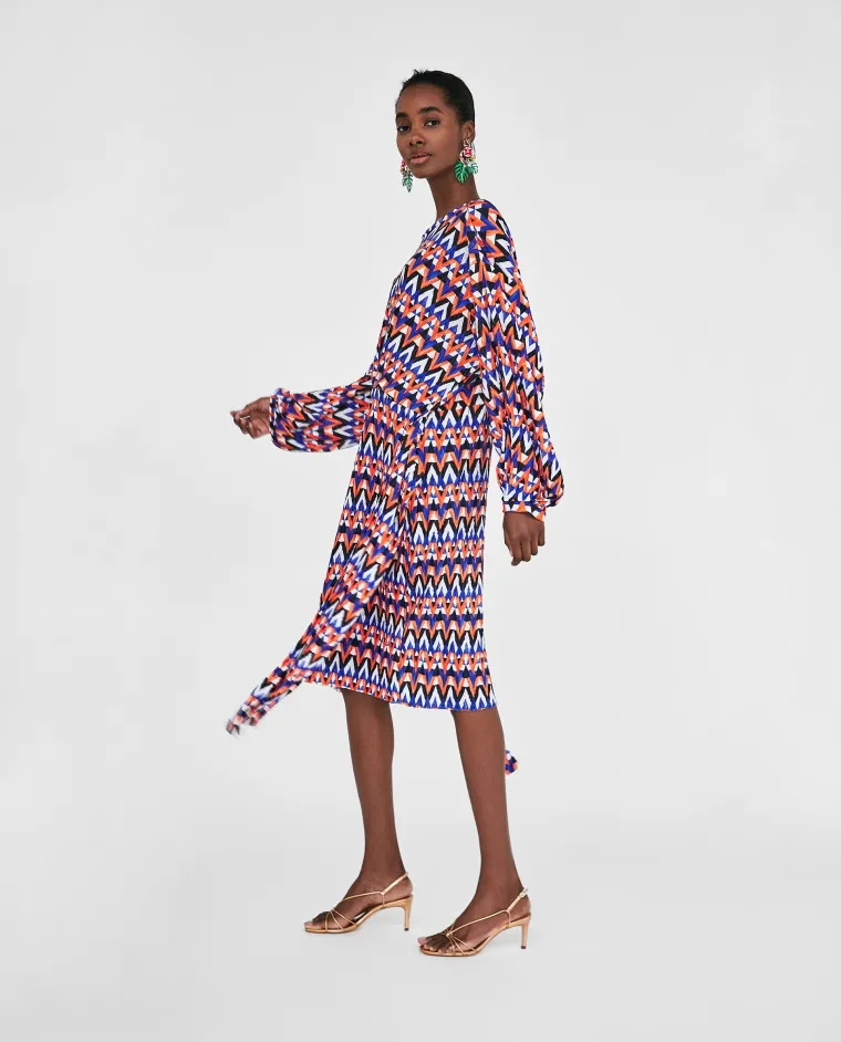 Plisirana haljina s geometrijskim uzorkom, Zara, 229,90 kuna