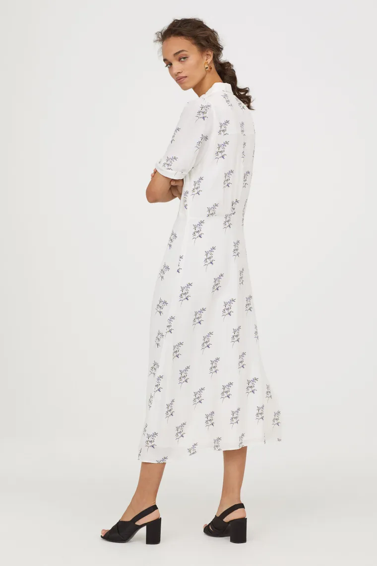 Bijela midi haljina s uzorkom, H&amp;M, 369,41 kuna