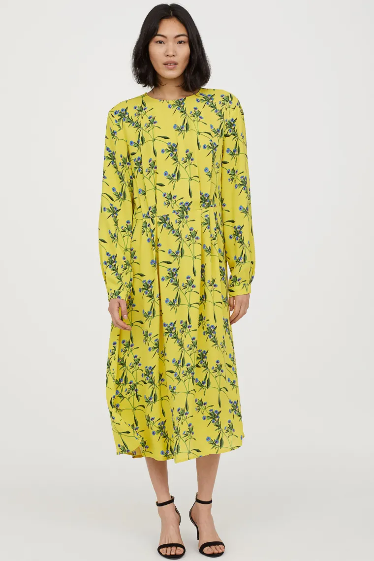 Žuta haljina cvjetnog uzorka, H&amp;M, 443,31 kuna