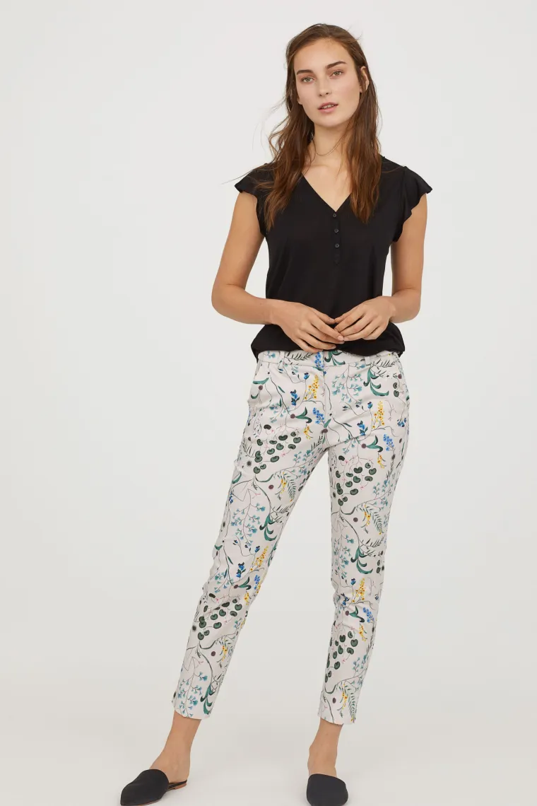 Hlače cvjetnog uzorka, H&amp;M, 185,64 kune