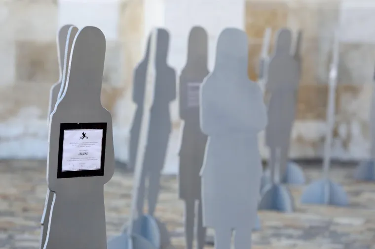 DAN D ZA ISTANBULSKU: Aktivistice ispred Sabora postavile siluete koje simboliziraju ubijene žene