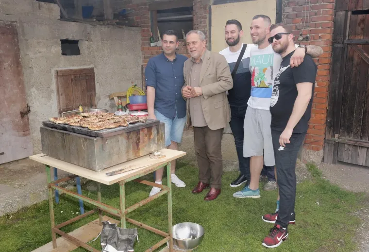 Ana Rendulić proslavila 100. rođendan, a s njom je svjećice puhao i Bandić