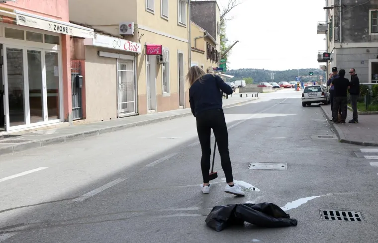 Či&scaron;ćenje ulice nakon sukoba Funcuta i Tornada