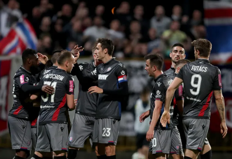 Hajduk uvjerljiv u Zapre&scaron;iću