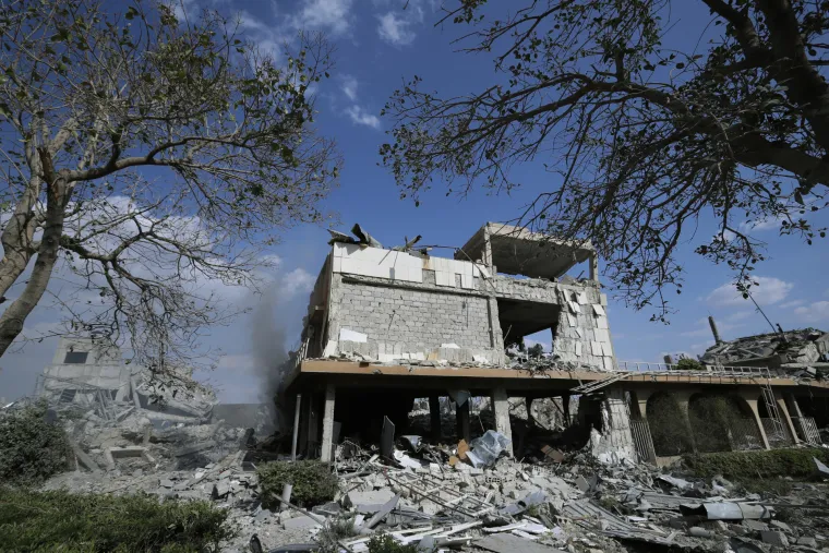 Uni&scaron;tena postrojenja u Siriji