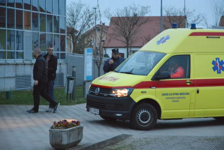 Na koprivničkim bazenima dogodila se velika tragedija jer se večeras utopio osmogodi&scaron;nji dječak, koji je bio na grupnoj proslavi rođendana. Detalji će biti poznati nakon policijskog očevida.