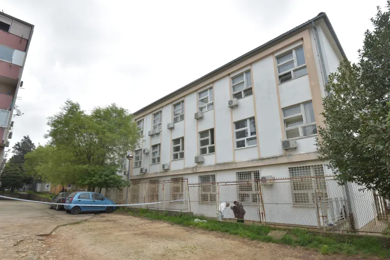 Zadar: u dvori&scaron;te PU zadarske noćas bačena ručna bomba