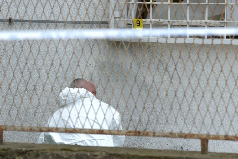 Zadar: u dvori&scaron;te PU zadarske noćas bačena ručna bomba