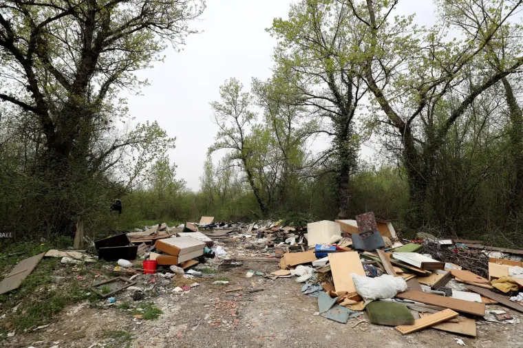Zagrebačkom Holdingu promaknulo divlje odlagali&scaron;te na Savskoj Opatovini