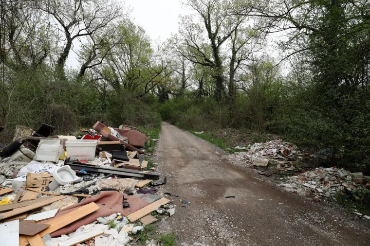 Zagrebačkom Holdingu promaknulo divlje odlagali&scaron;te na Savskoj Opatovini