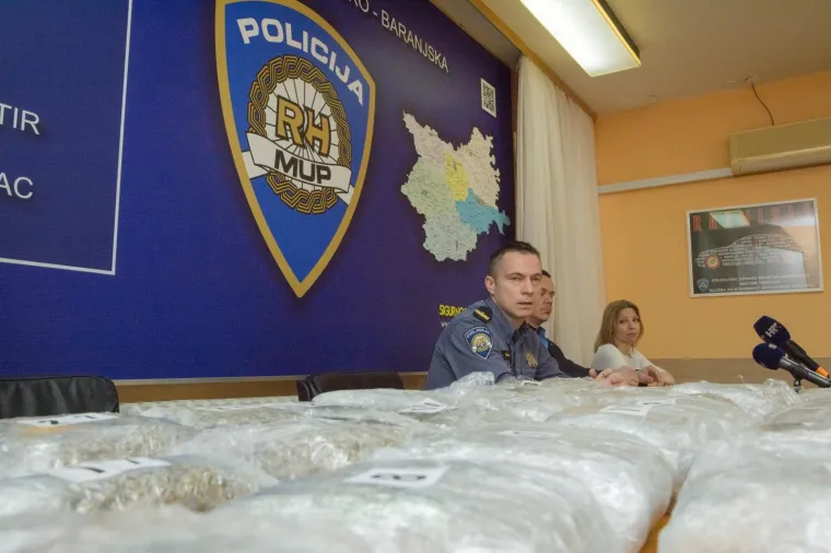 Policija zaplijenilla veliku količinu marihuane u Osijeku