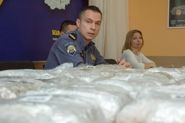 Policija zaplijenilla veliku količinu marihuane u Osijeku