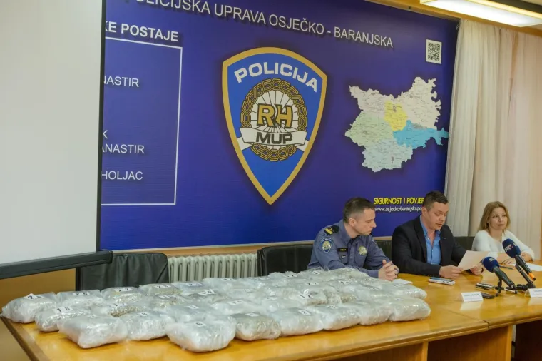 Policija zaplijenilla veliku količinu marihuane u Osijeku