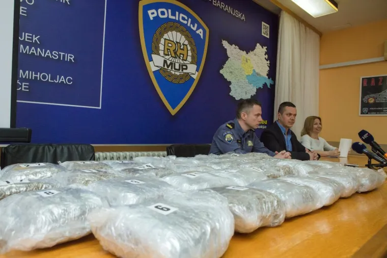 Policija zaplijenilla veliku količinu marihuane u Osijeku
