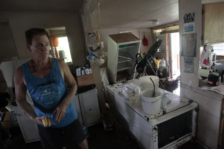 Potresni prizori nakon razorne ki&scaron;e na Havajima: na stotine ljudi evakuirano