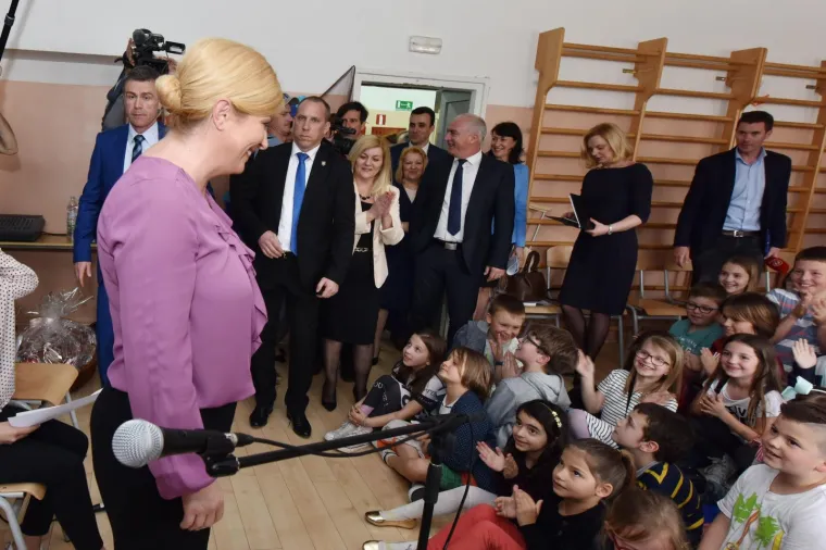 Predsjednica Kolinda Grabar Kitarović posjetila Osnovnu &scaron;kolu Fausta Vrančića u &Scaron;ibeniku