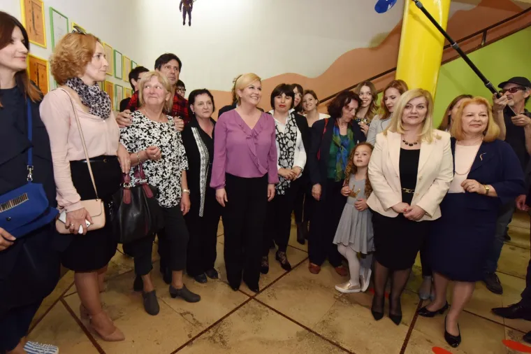 Predsjednica Kolinda Grabar Kitarović posjetila Osnovnu &scaron;kolu Fausta Vrančića u &Scaron;ibeniku