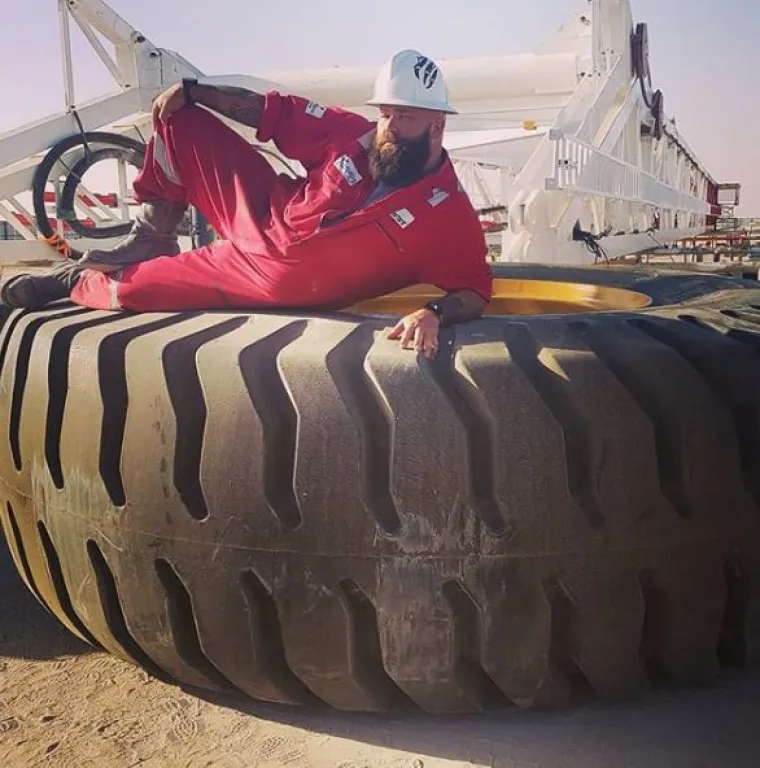 Fotke frajera u 'ženskim' pozama nasmijat će vas do suza