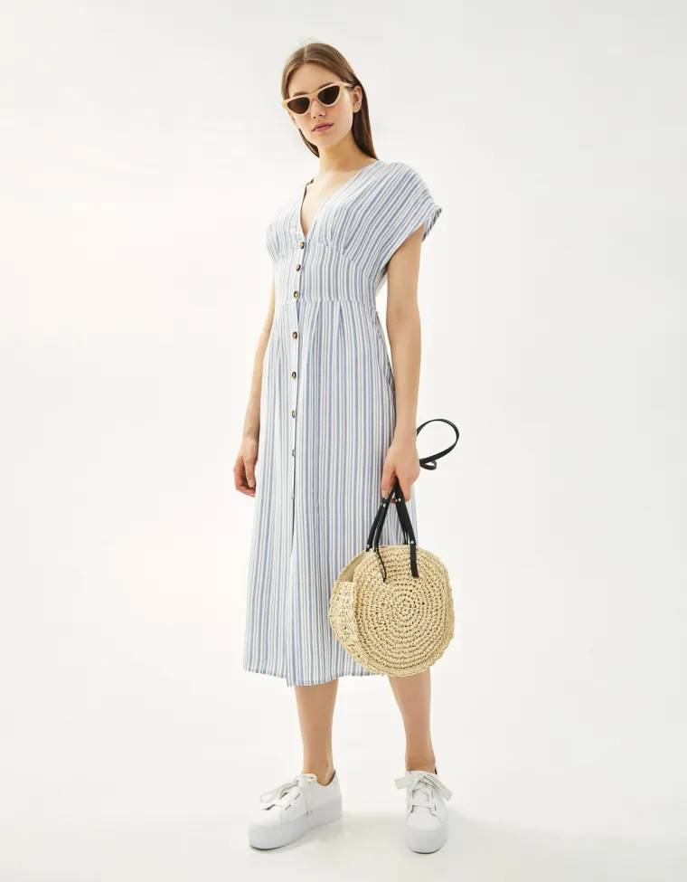 Prugasta, midi haljina na kopčanje, Bershka, 199,90 kuna