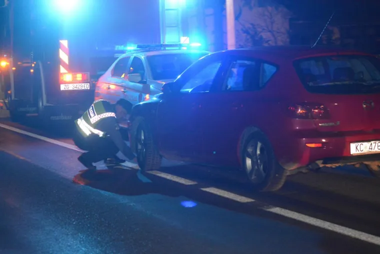 TRAGEDIJA U PODRAVINI: Zabio se u policijski automobil tijekom očevida nesreće u kojoj je poginuo motociklist