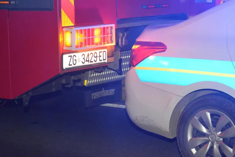 Zabio se u policijski automobil tijekom očevida u kojemu je poginuo motociklist