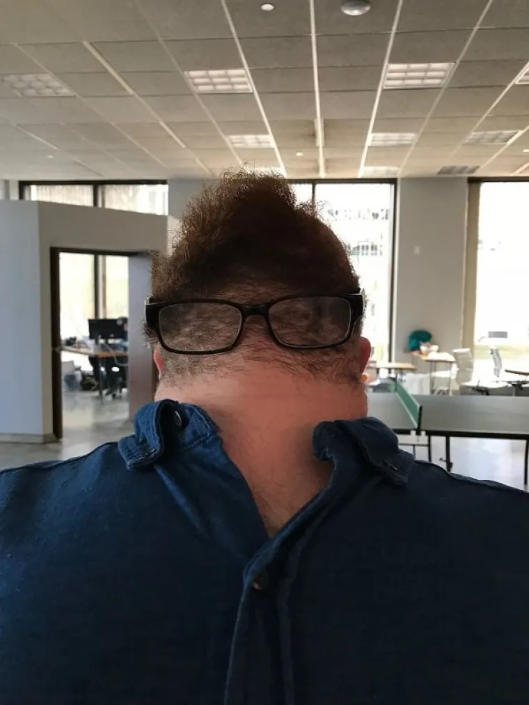 INTERNETOM SE &Scaron;IRI URNEBESAN, ALI POMALO UZNEMIRUJUĆ IZAZOV: Bradonje se snimili u jako nelaskavim pozama