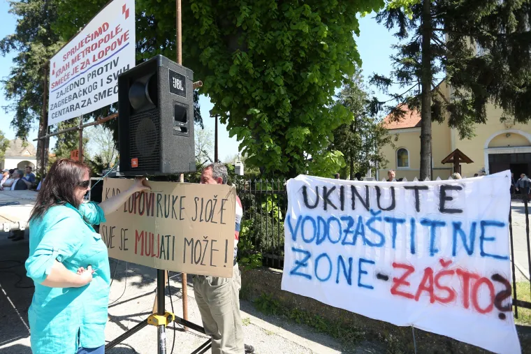 U Resniku održan prosvjed protiv izgradnje Centra za otpad i spalionice